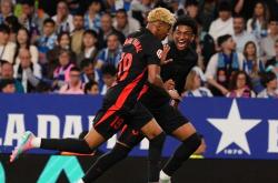 雷速体育电脑版官网-包含巴黎举行F1赛车比赛，巴萨表现悬殊的词条