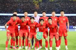 雷速体育官方-决胜时刻！中国足球巅峰之战报道