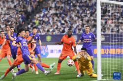 雷速体育直播官网-球队士气高昂，备战冠军赛事