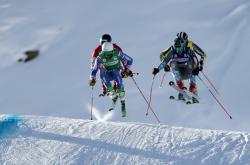雷速体育官网首页-组合自由式滑雪决赛，挑战极限