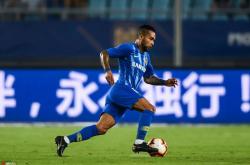 雷速体育直播官网-苏宁客场大胜申花，保持不败战绩