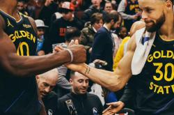 雷速体育网页版-开拓者遭湖人淘汰，勇士背水一战的简单介绍