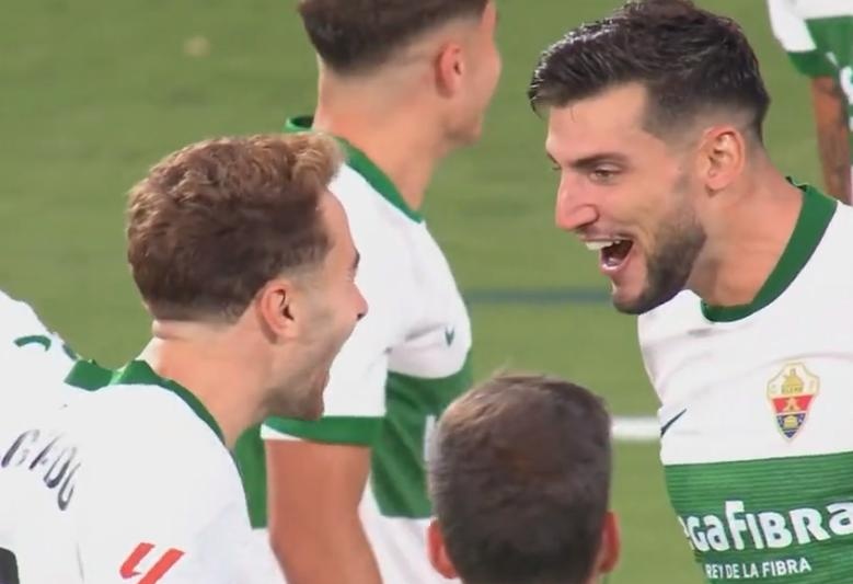 瓦伦西亚遭遇连败,危险排名下滑 瓦伦西亚遭遇连败,危险排名下滑