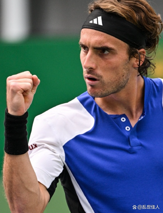 法网险胜ATP总决赛，西西帕斯扛起全队